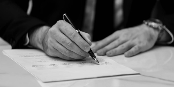 Asesoría Mercantil / Gestión Sociedades en Alicante · Elaboración de Contratos Mercantiles